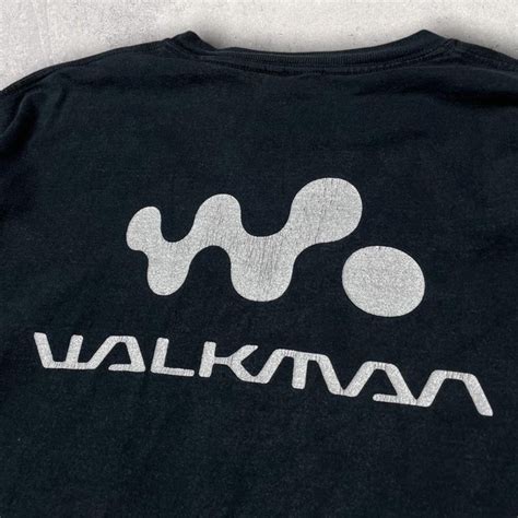 sony walkman t shirt 90s~ | focus