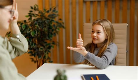 Deaf Person 的图像结果