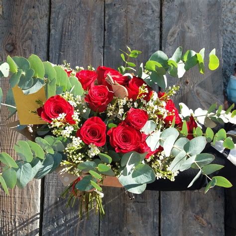 Ramo De Flores Rosas Rojas Ramo 29 Rosas Rojas Flores Dalia