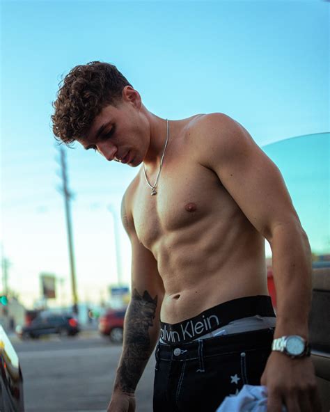 Zach Clayton Nudes