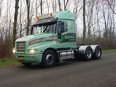 Martens Volkswagen Service by Iveco Strator Photos Photogallery With 5 Pics Carsbase Martens Volkswagen Service