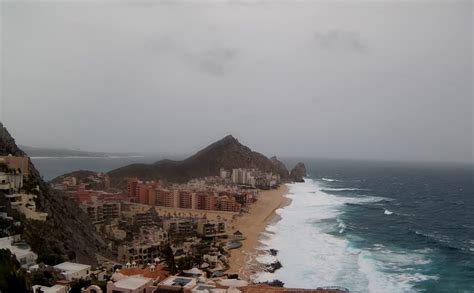 Surf's up: Hurricane Hilary aims at SoCal, may disrupt West Coast ...