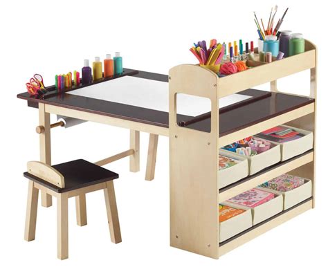 11 CREATIVE ARTS AND CRAFT SPACES FOR KIDS