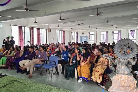 Growmore Group of Institutions Himmatnagar Campus: Photos, Virtual Tour