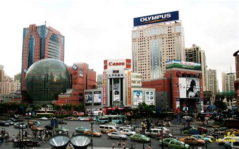 【携程攻略】上海徐家汇购物,徐家汇是上海十大商业中心之一，东起宛平路，西至宜山路，北起广元路…