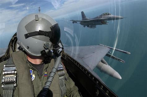 Who Is The Best Fighter Jet Pilot at Chris Colon blog