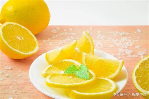 柠檬果长什么样,柠果长什么样,柠檬刚结果的样子_大山谷图库