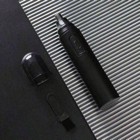 Black Electric Nose Hair Trimmer For Men And Women Available With Low ...