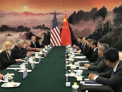 美国国务卿蒂勒森访华 与中国外交部长王毅举行会谈_我苏网