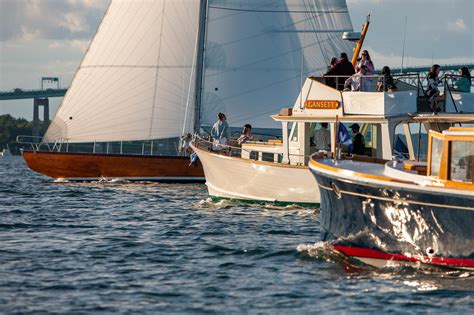 Gansett Cruises | Newport Harbor Boat Tours & Sunset Cruises | 401-787-4438