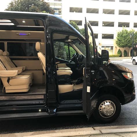 Sprinter Van Rental Luxury 的图像结果
