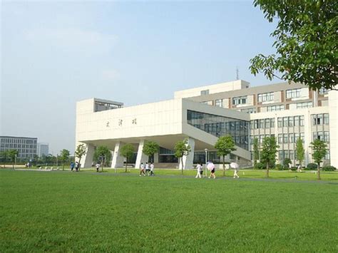 扬州大学：构建“青年场域” 培育时代新人 | 中国青年报_我苏网