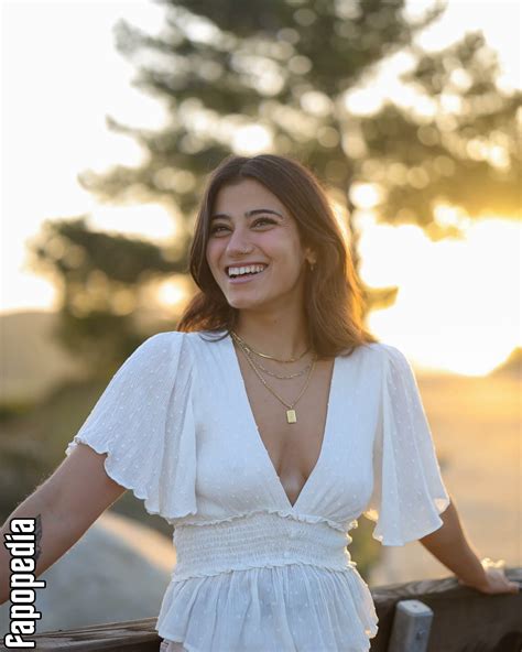 Sara Saffari Nude Leaks - Photo #1221498 - Fapopedia