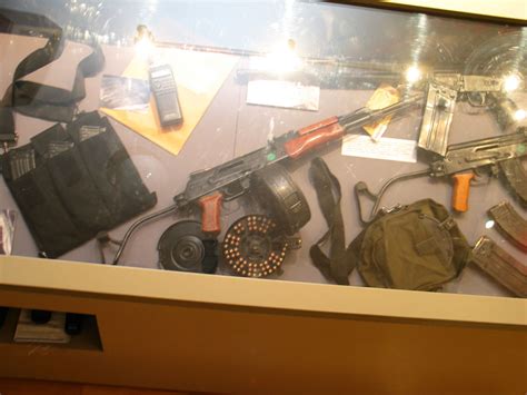 The Infamous North Hollywood shootout. > General Discussion > AR15.COM