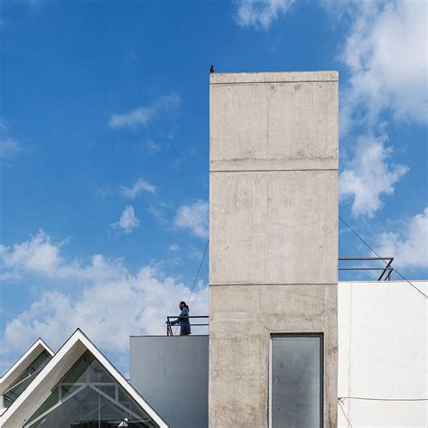 Take a tour inside this expansive Ahmedabad bungalow | Architectural ...