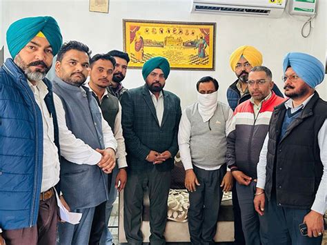 Punjab: VB nabs clerk red-handed accepting Rs 20,000 bribe from widow