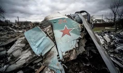 乌军：夺回乌东部多个城镇 还击落俄军一架无人机_凤凰网视频_凤凰网
