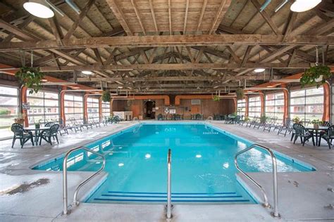 BROWN COUNTY INN (Nashville) - Hotel Reviews, Photos, Rate Comparison ...