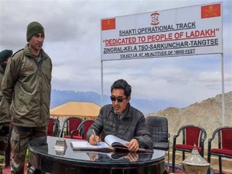 Higher than Khardungla Pass - World's highest motorable road opened in ...