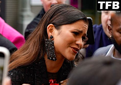 Zendaya Looks Stunning While Pictured Arriving At The Valentino Paris Fashion Week Show (134 ...