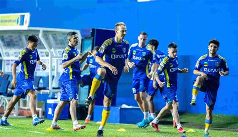 ISL 2021-22: Kerala eyes top spot as they face bottom-dweller SC East ...