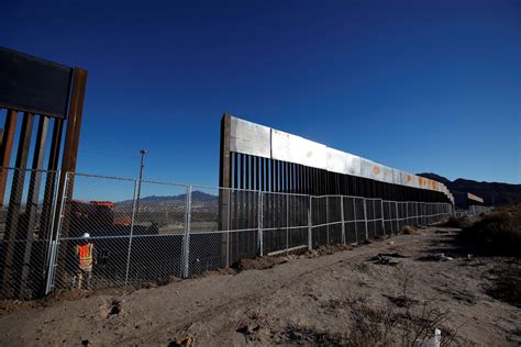 Nearly 700 Miles of Fencing at the US-Mexico Border Already Exist - ABC ...