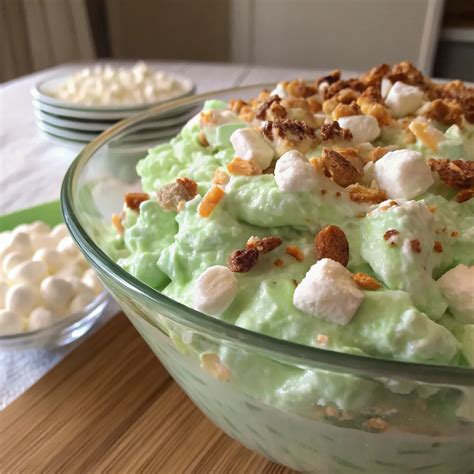 Pistachio Pie Bake (Watergate Salad Pie) | RealCajunRecipes.com