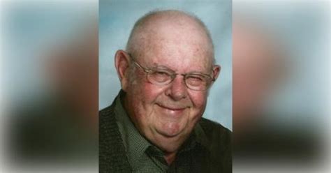 Robert Thomas "Bob" Davis Obituary (2023) - Nashua, IA - Hugeback ...