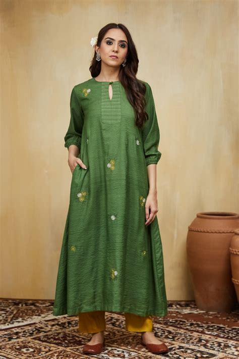Mushio - Garden Green Gardenia Cotton Kurta Set - Elahe