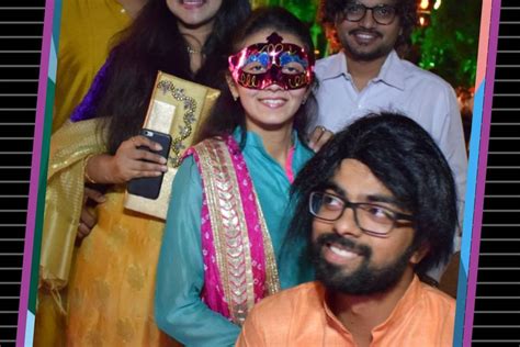 VEEVA Selfie Mirror Photo Booth - Booth - Kharghar - Weddingwire.in