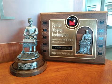 Ross Anderson, Senior Master Technician | Bill Colwell Ford