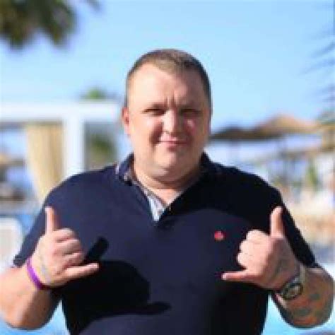 Men Seeking Men in Columbus, OH Free Gay Personal Ads at lovezoid.com