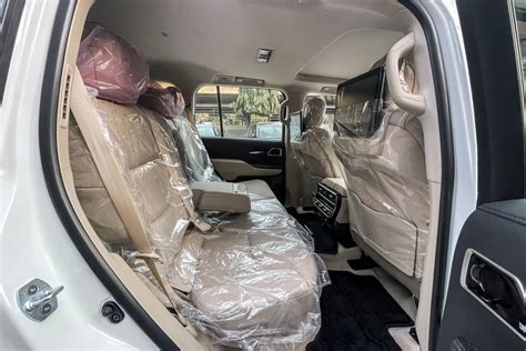 2023 LAND CRUISER ZX | Rally motors