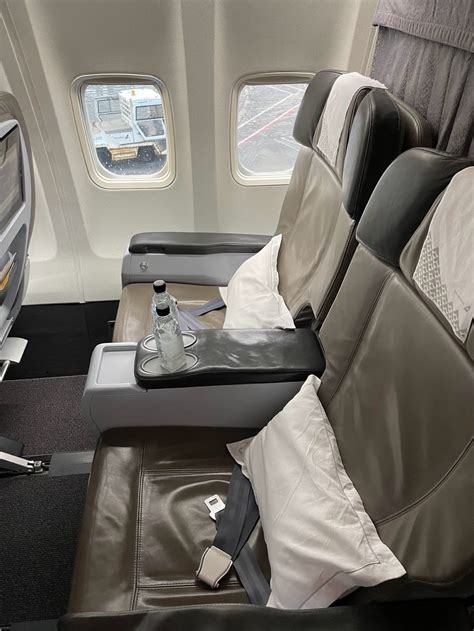 Business Class Plane Seats 的图像结果