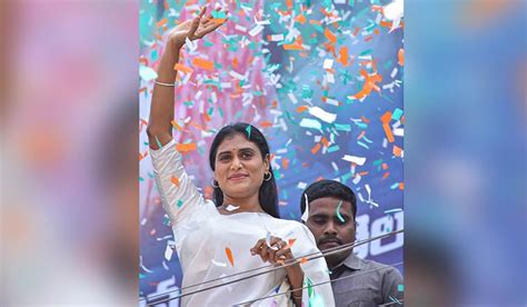 Y. S. Sharmila prepares political entry in Telangana, may start own ...