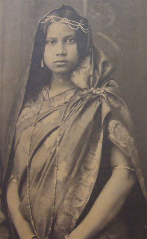 Indian Husband and Wife - Vintage Photograph 1930's - Old Indian Photos