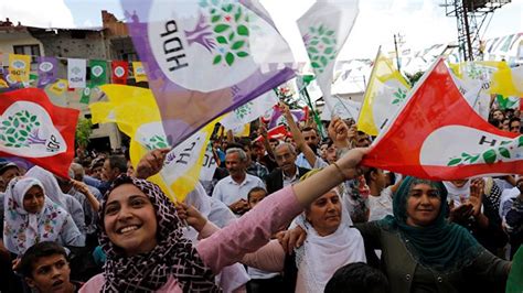 HDP CHP seçmeninin oylarıyla barajı aştı