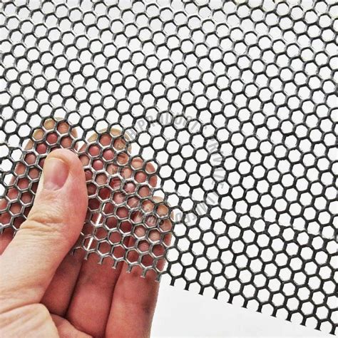 Galvanised Iron Expanded Mesh Manufacturer, Supplier from Pune