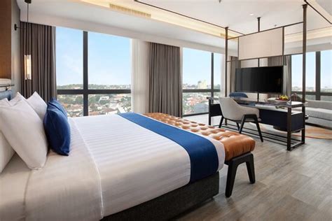 HOTEL ARUSS SEMARANG - Hotel Reviews, Photos, Rate Comparison - Tripadvisor
