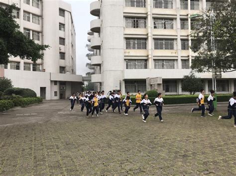 【学校快讯】江门一职开展消防应急疏散与救护演练_教育资讯_江门市教育局