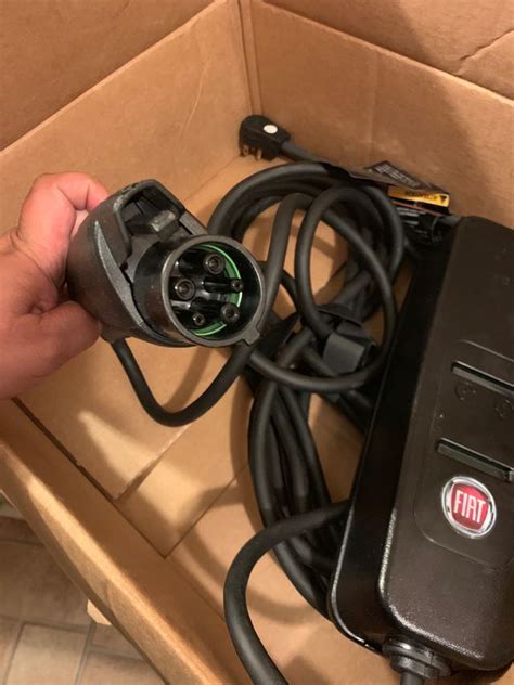 FIAT 500E AND SMART FORTWO EV ELECTRIC CAR CHARGER 120 V, 60 HZ 12A ...