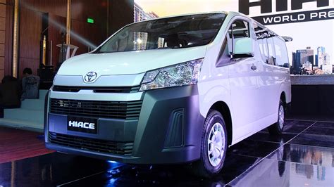 Toyota Hiace Commuter 2019: Specs, Prices, Features