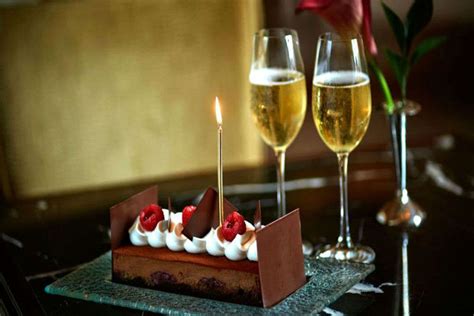 Tea at the Peninsula, Hong Kong - TimesTravel