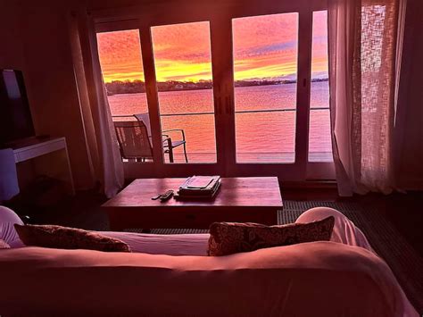Starboard on Fort Pond in Montauk, New York - Apartments for Rent in ...