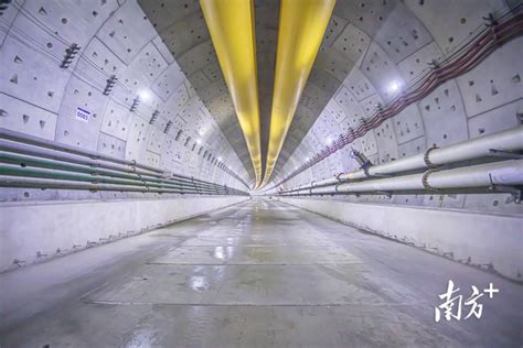 湛江湾海底隧道已掘进3000米！力争年底前完成海域段施工_腾讯新闻