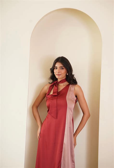 Dual-Tone Tie-Up Midi Dress – Aditi & Pallavi