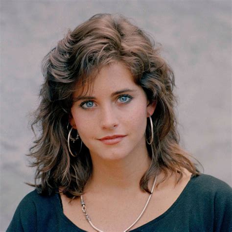 19 Unseen Photos of Courteney Cox Young - ZestVine - 2025