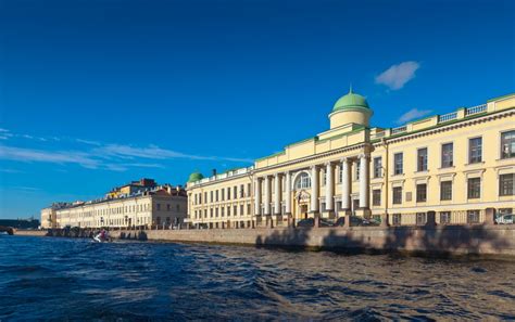 Горбилет в Санкт-Петербурге по рекам и каналам