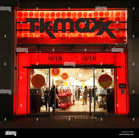 Tk maxx logo hi-res stock photography and images - Alamy
