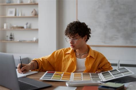 Interior Designer at Work 的图像结果